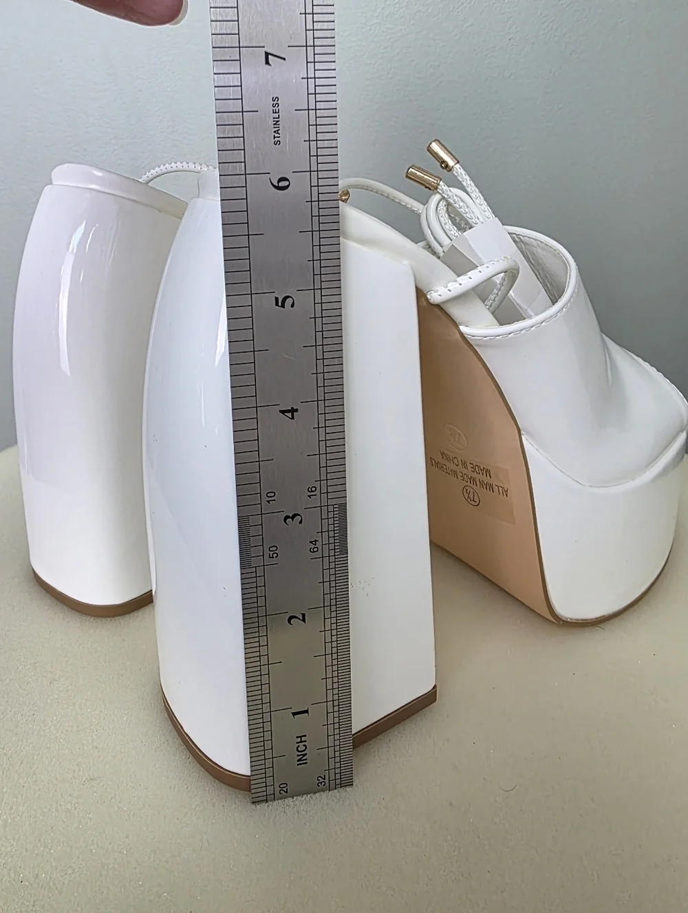 Olivia Jaymes White Patent Lace-Up Strappy Platform Sandals - Size 7.5 NWT
